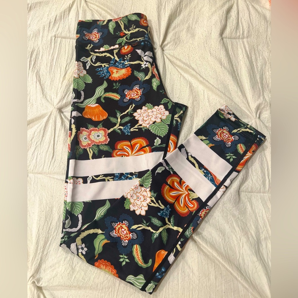 TrueFeat leggings. Only worn a handful of times.